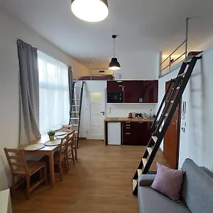 Old Town Stage One Apartment
