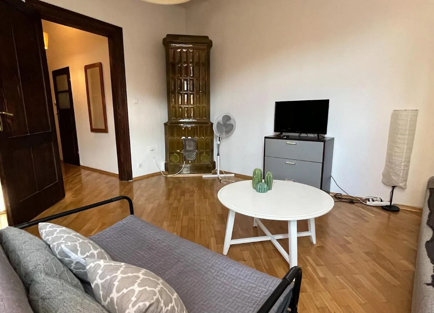 Spacious Apartment Krakow Poland